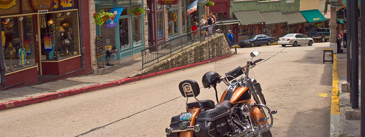 SWMOtorcycle Tours: Guided Motorcycle Tours in Rockaway Beach, Missouri