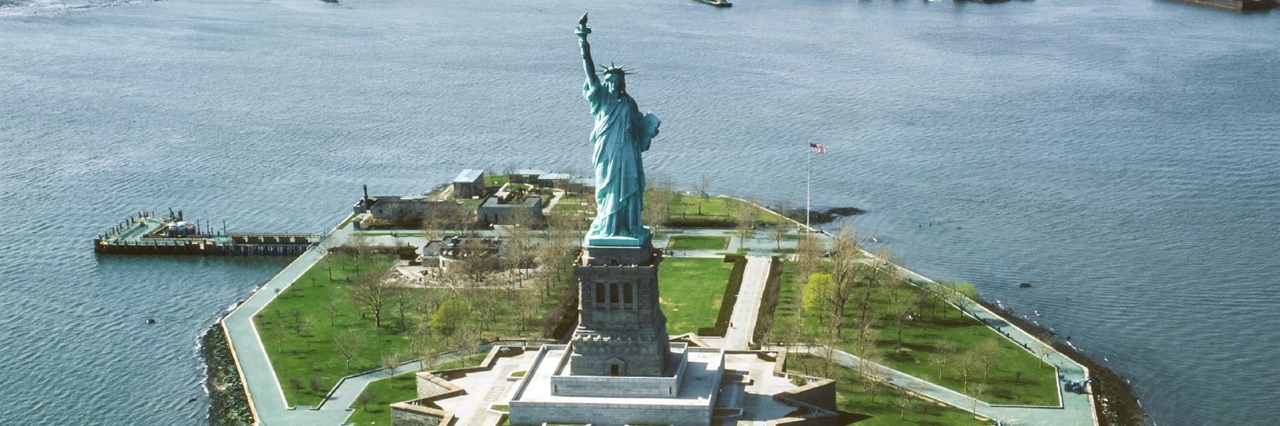 Statue of Liberty and Ellis Island Guided Tour in New York, New York